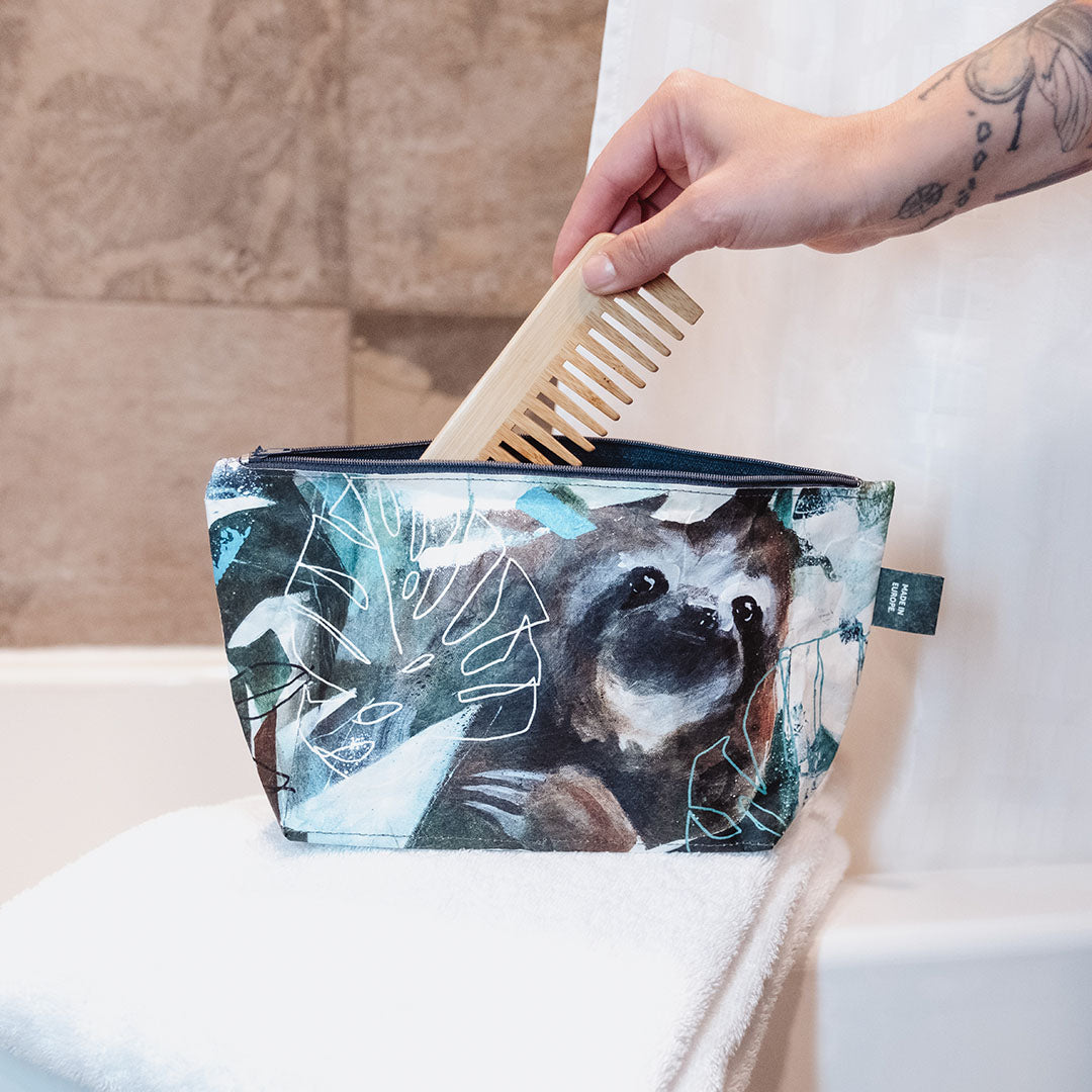 Paprcuts Kulturbeutel Happy Sloth Tyvek Faultier waschbar