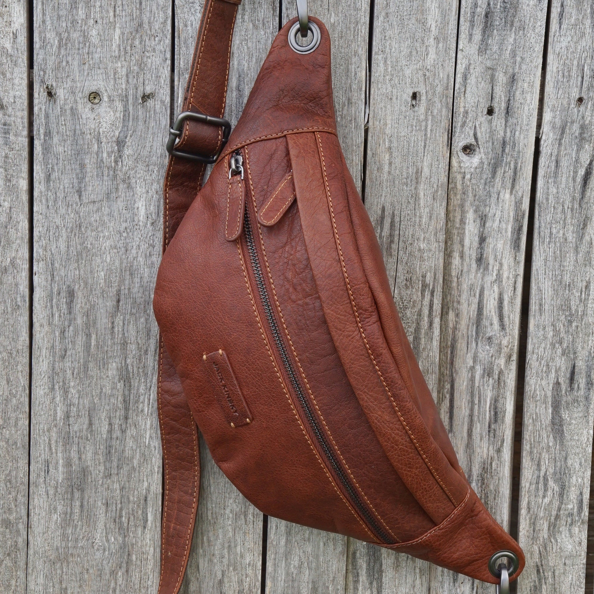 Jack Kinsky Porto 1 Gürteltasche Cognac Büffelleder