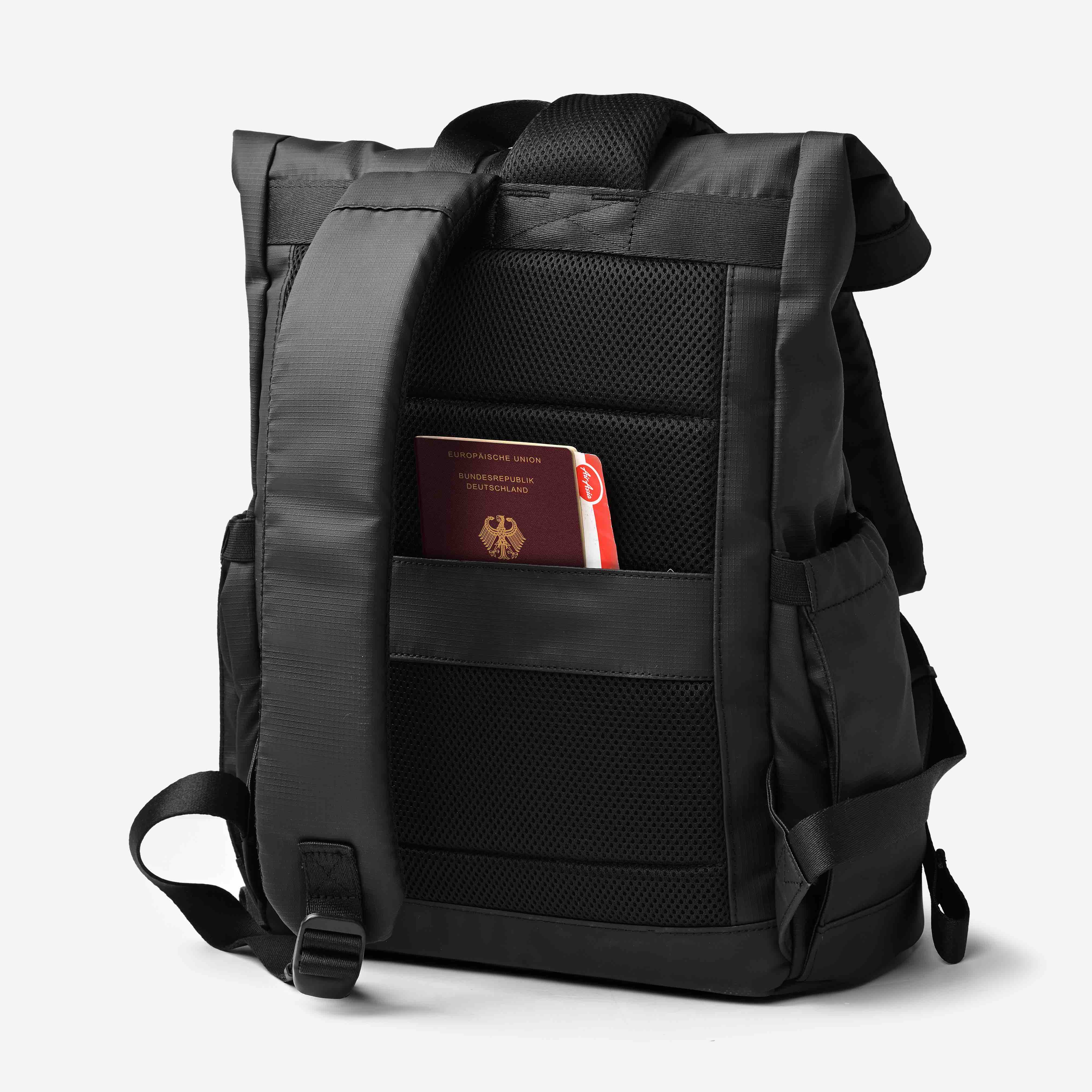 Paprcuts Berlin Rucksack Black Ripstop Bundle
