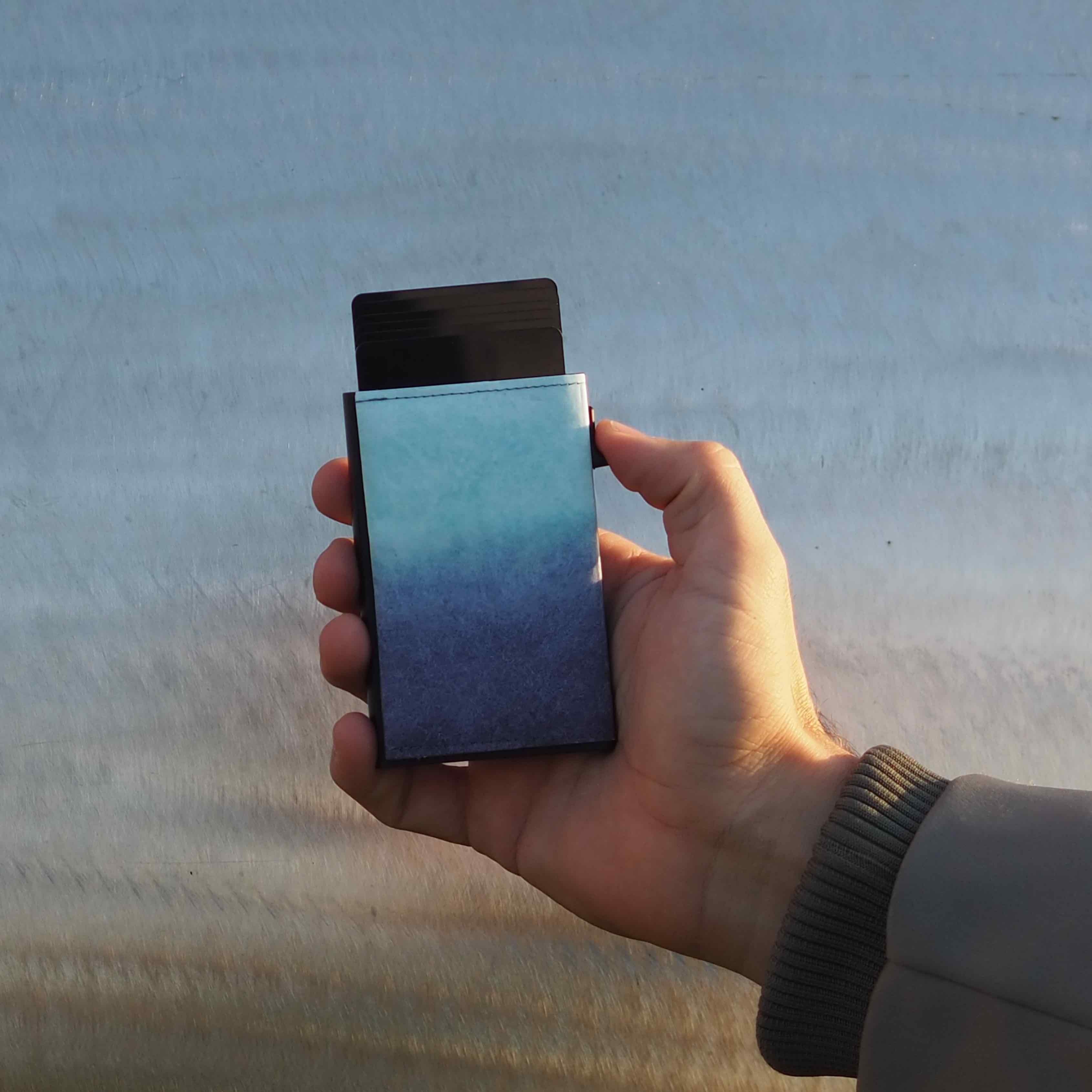 Paprcuts RFID Alu Kartenetui Blue Lagoon Tyvek