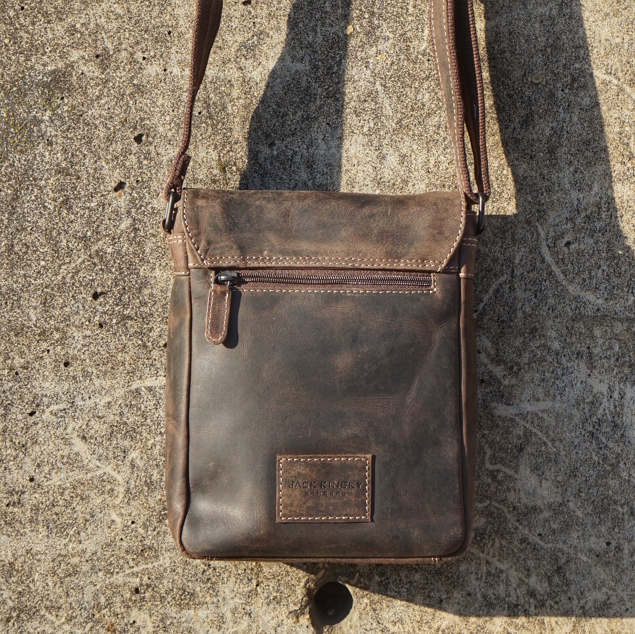 Jack Kinsky Baltimore 3 Umhängetasche Anthrazit Hunter-Leder