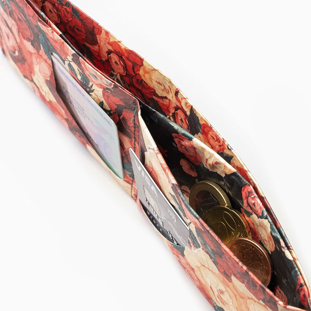 Paprcuts RFID Wallet Flowers Portemonnaie Schwarz Rot Blumen RFID