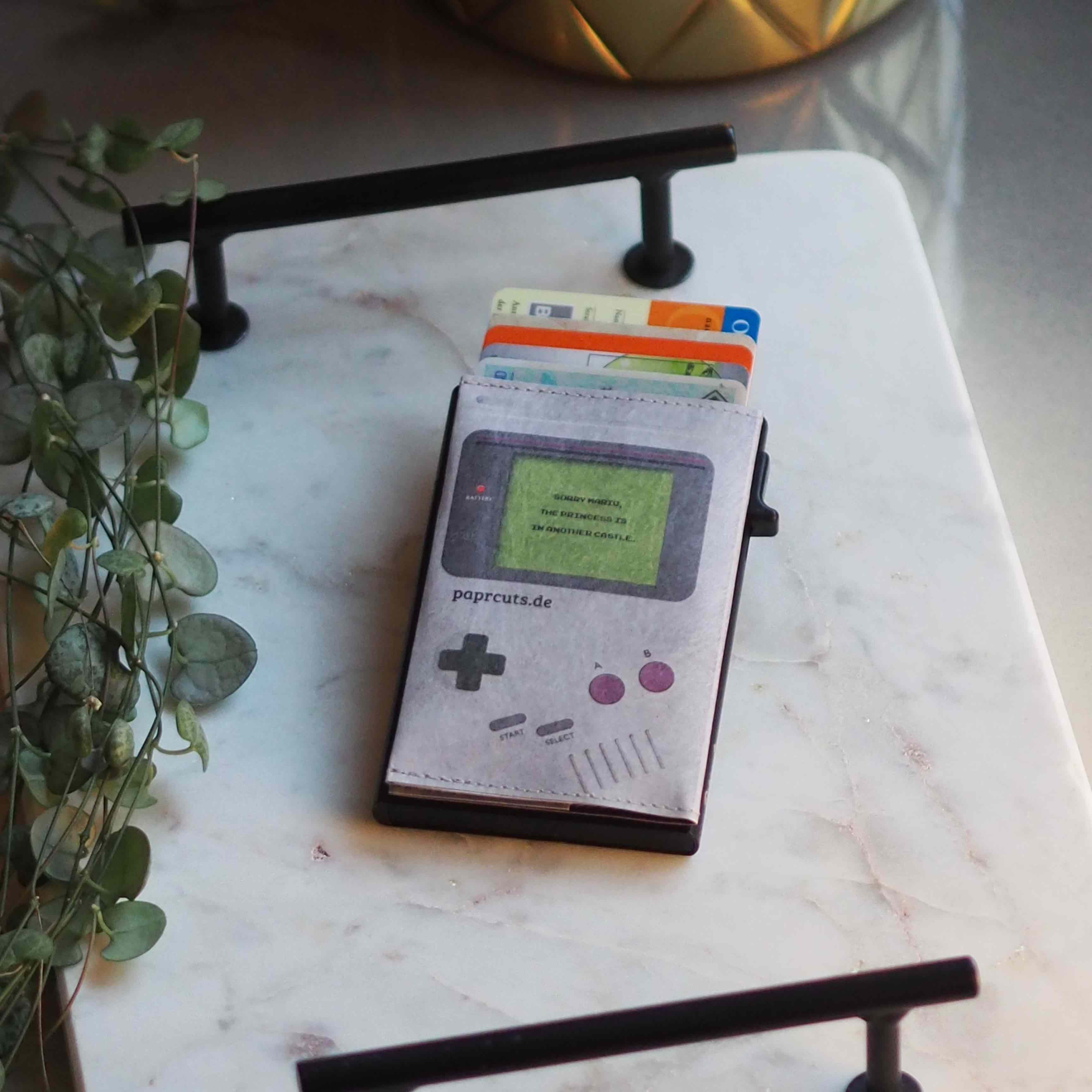 Paprcuts RFID Alu Kartenetui Game Boy Kartenetui grau vegan