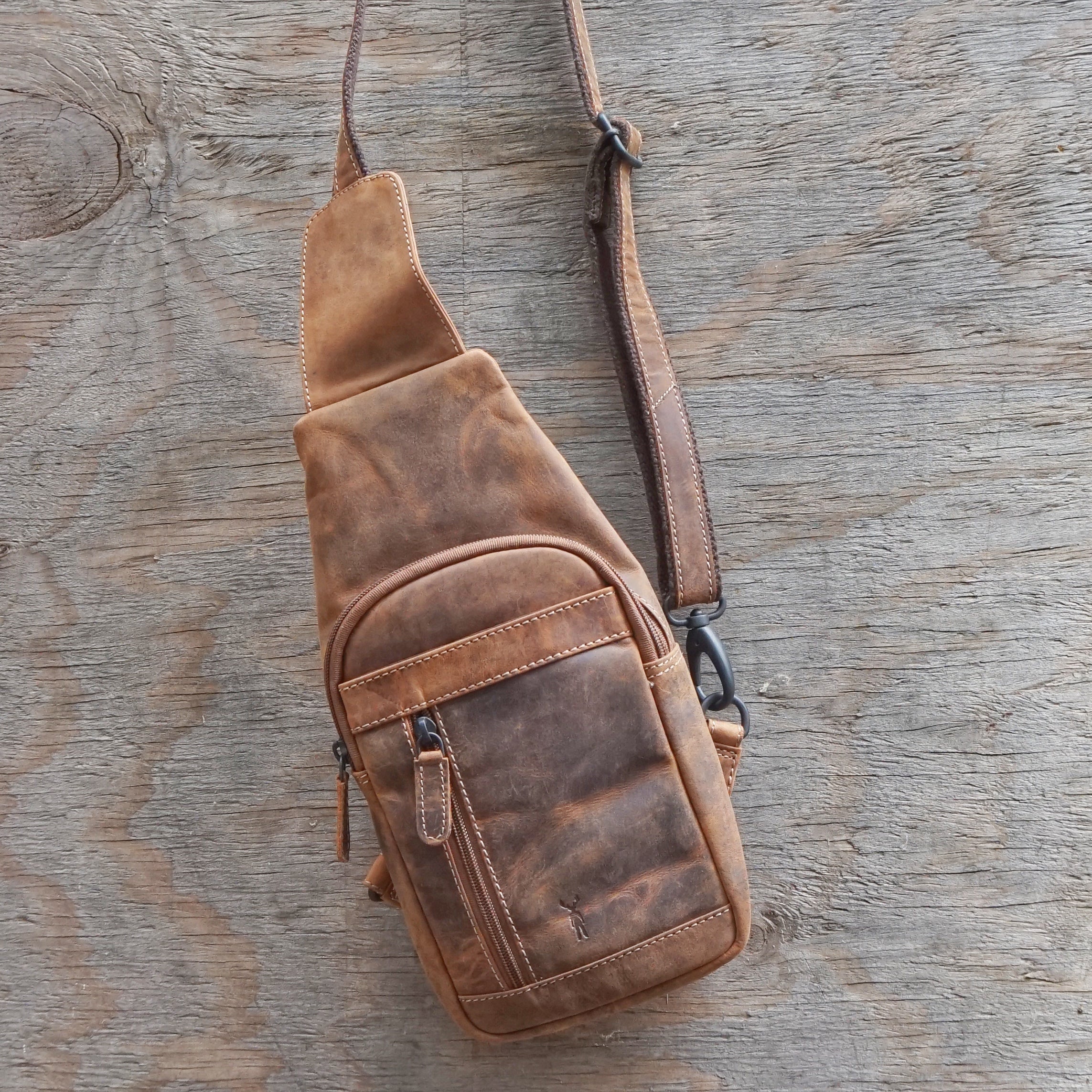 Jack Kinsky Baltimore 17 Bodybag Mocca Hunter-Leder
