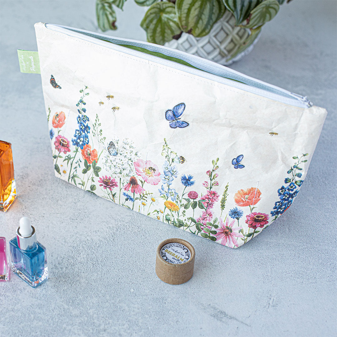 Paprcuts Blumenwiese Kulturbeutel Little Bee Fresh Tyvek