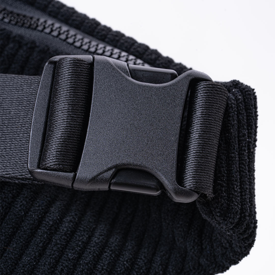 Paprcuts Capri Bauchtasche Just Black Cord Vegan 33 cm