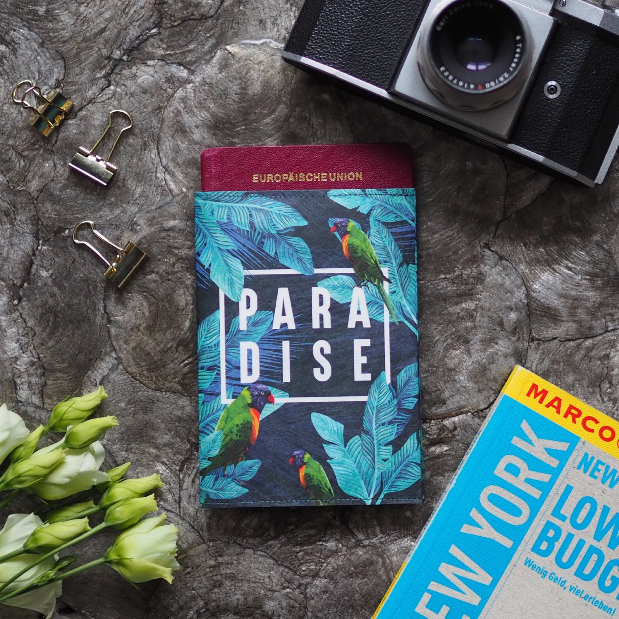 Paprcuts Paradise RFID Reisepasshülle Tyvek vegan