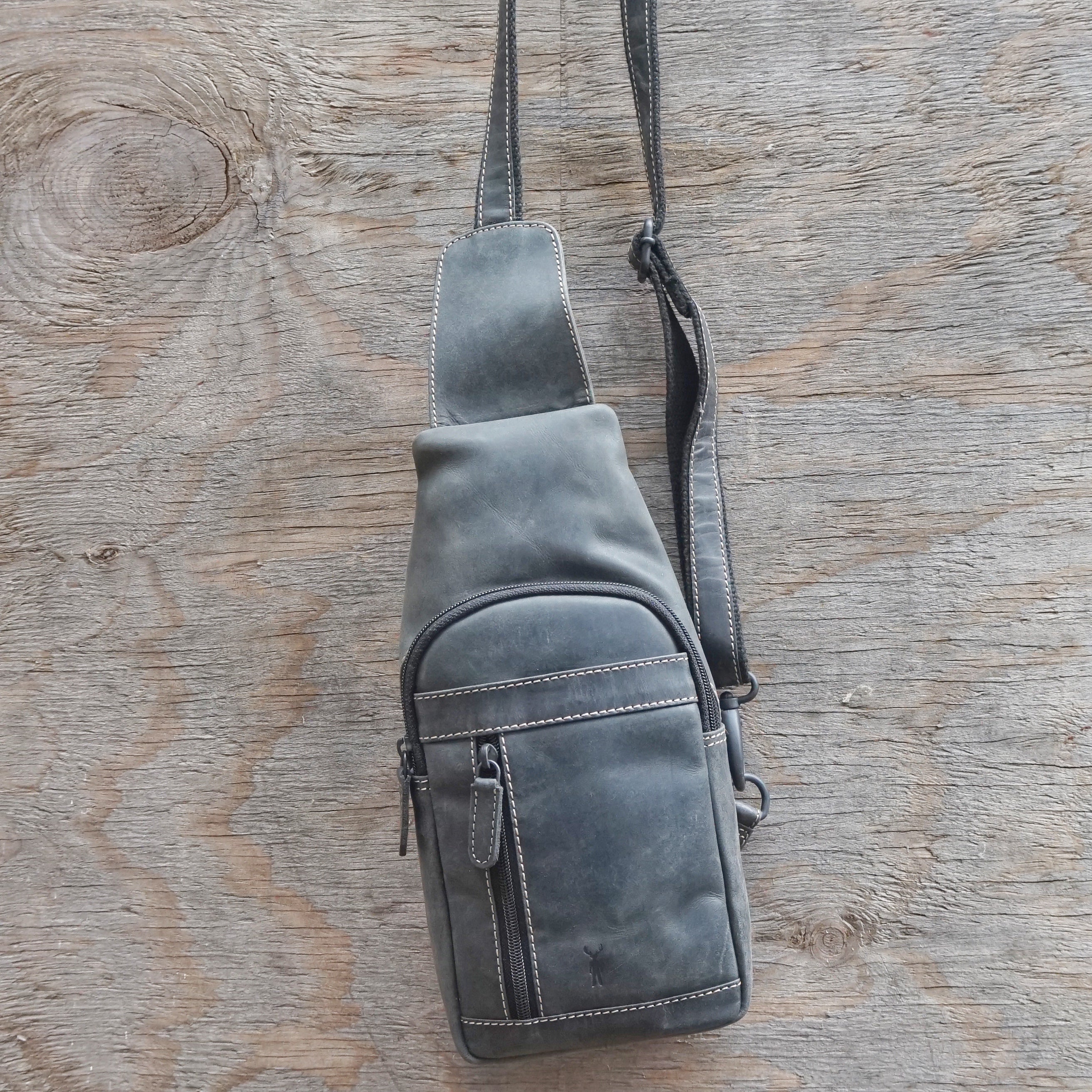 Jack Kinsky Baltimore 17 Bodybag Mocca Hunter-Leder