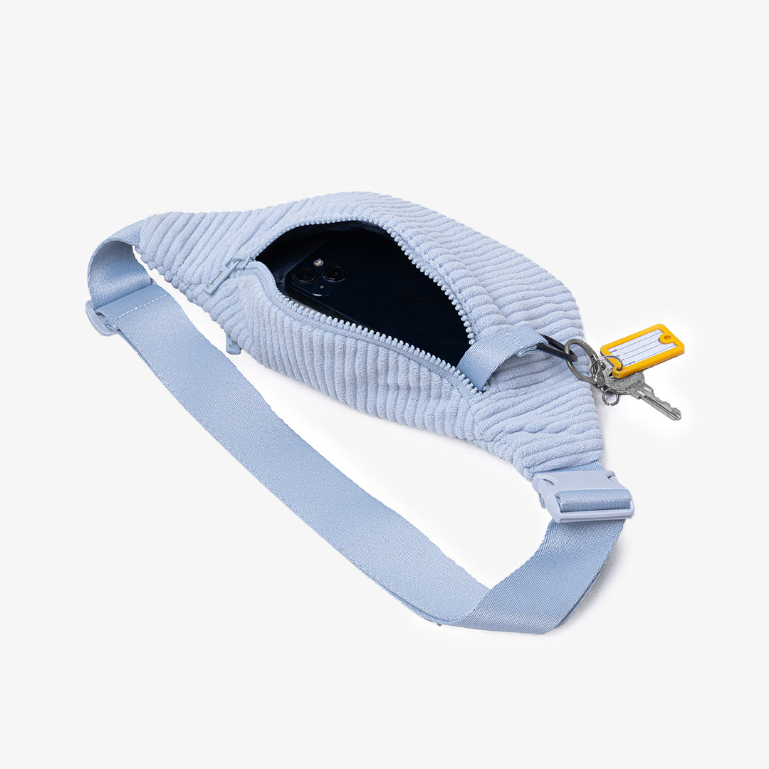 Paprcuts Valencia Capri Bauchtasche Pastellblau Cord vegan