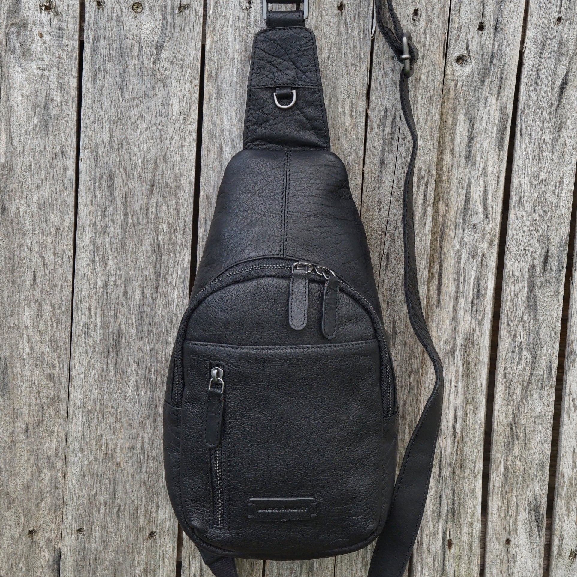 Jack Kinsky Porto 13 Crossbag Cognac Büffelleder Bodybag