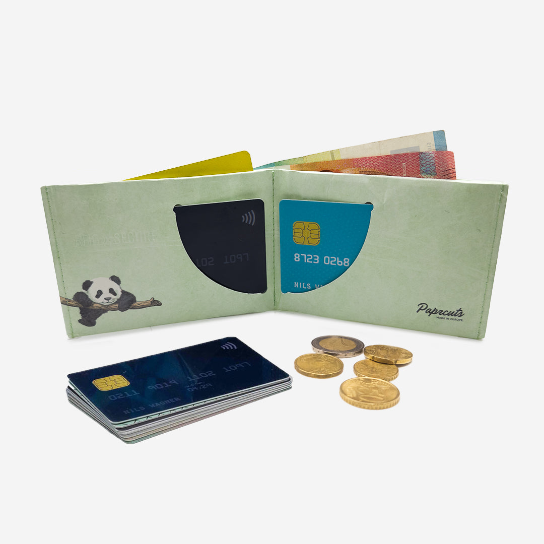 Paprcuts RFID Wallet Peaceful Panda Portemonnaie grün RFID