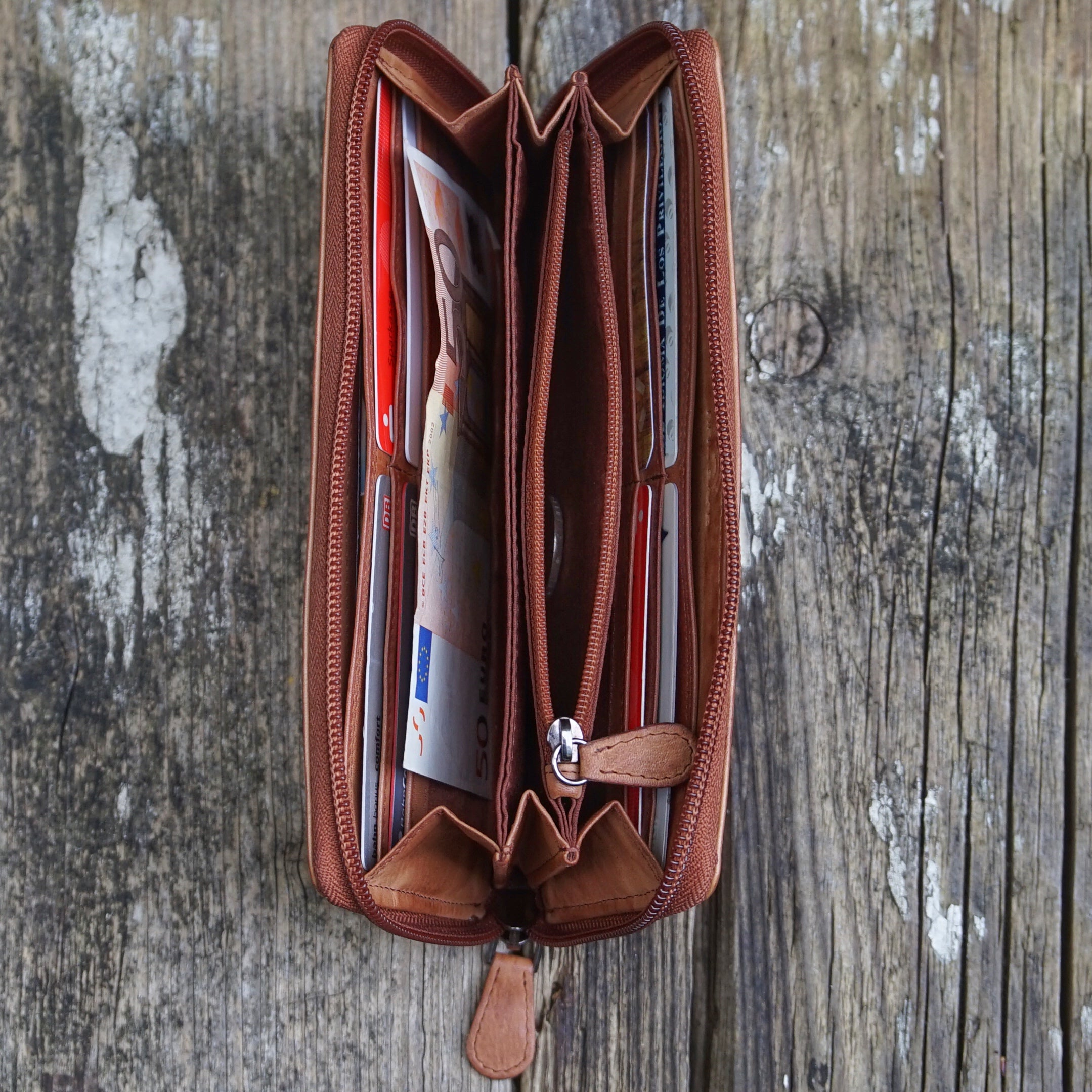 Jack Kinsky Nelson 1018 Langbörse Cognac mit RFID