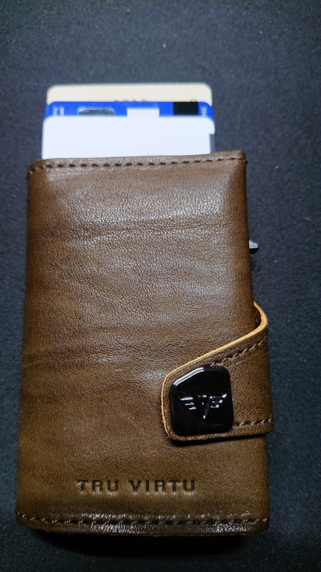 Tru Virtu Wallet Click & Slide Kartenetui Mossgreen Leder RFID