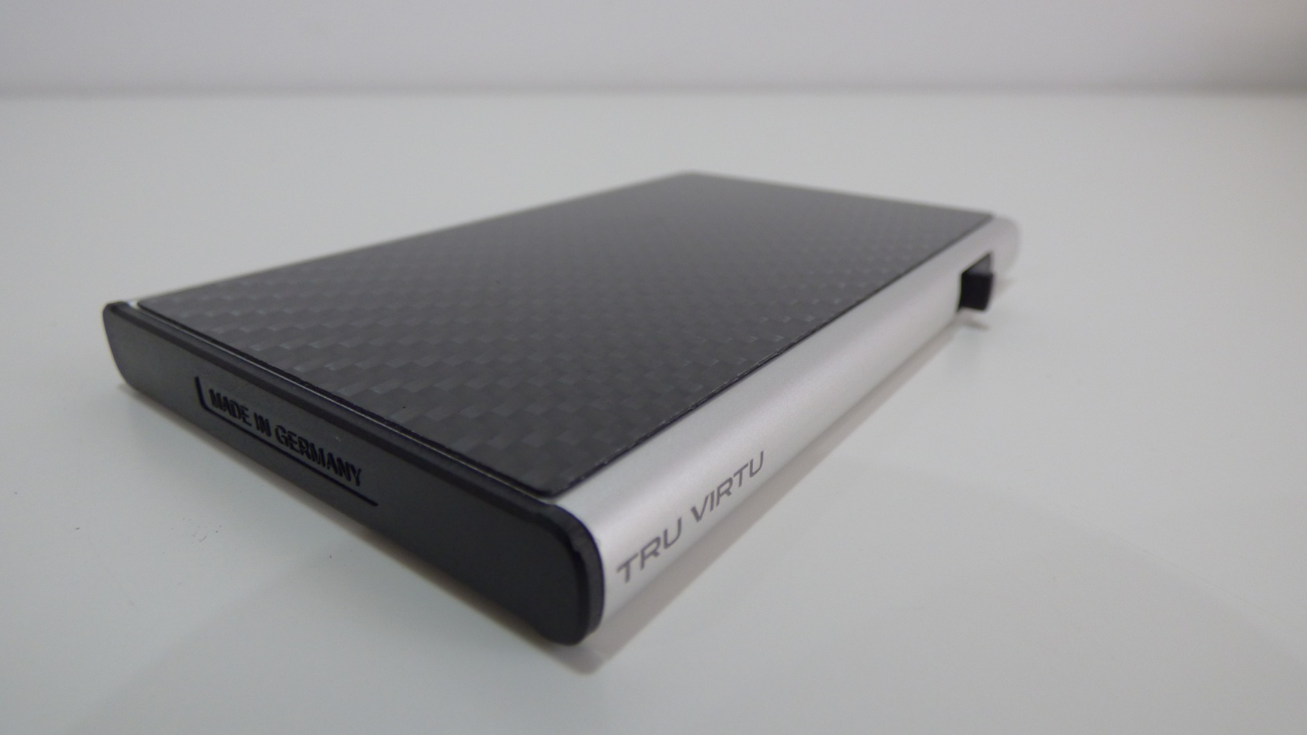 Tru Virtu Credit Card Case Click & Slide Kartenetui Black Magic RFID