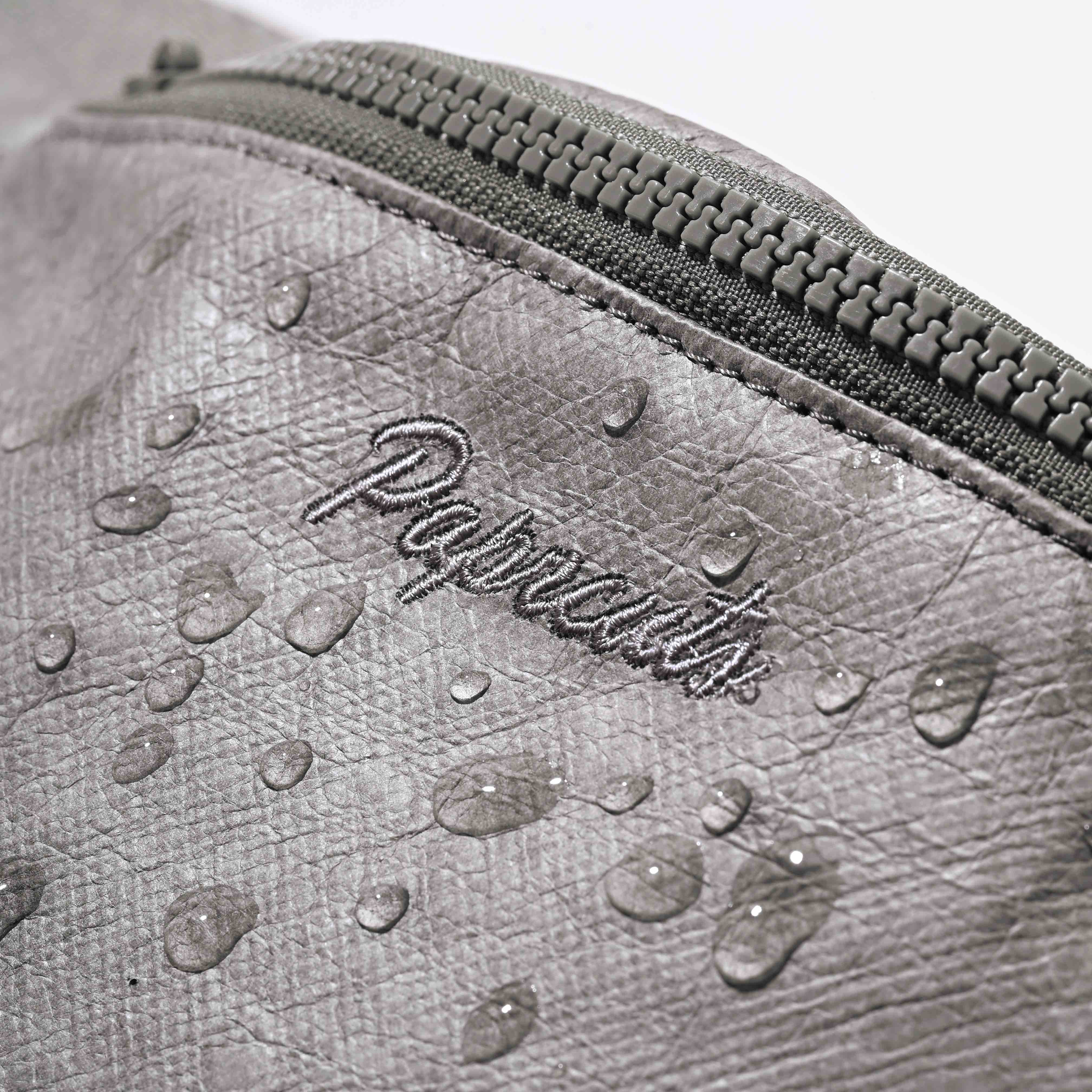 Paprcuts Bauchtasche Just Grey Tyvek 2 Liter wasserabweisend