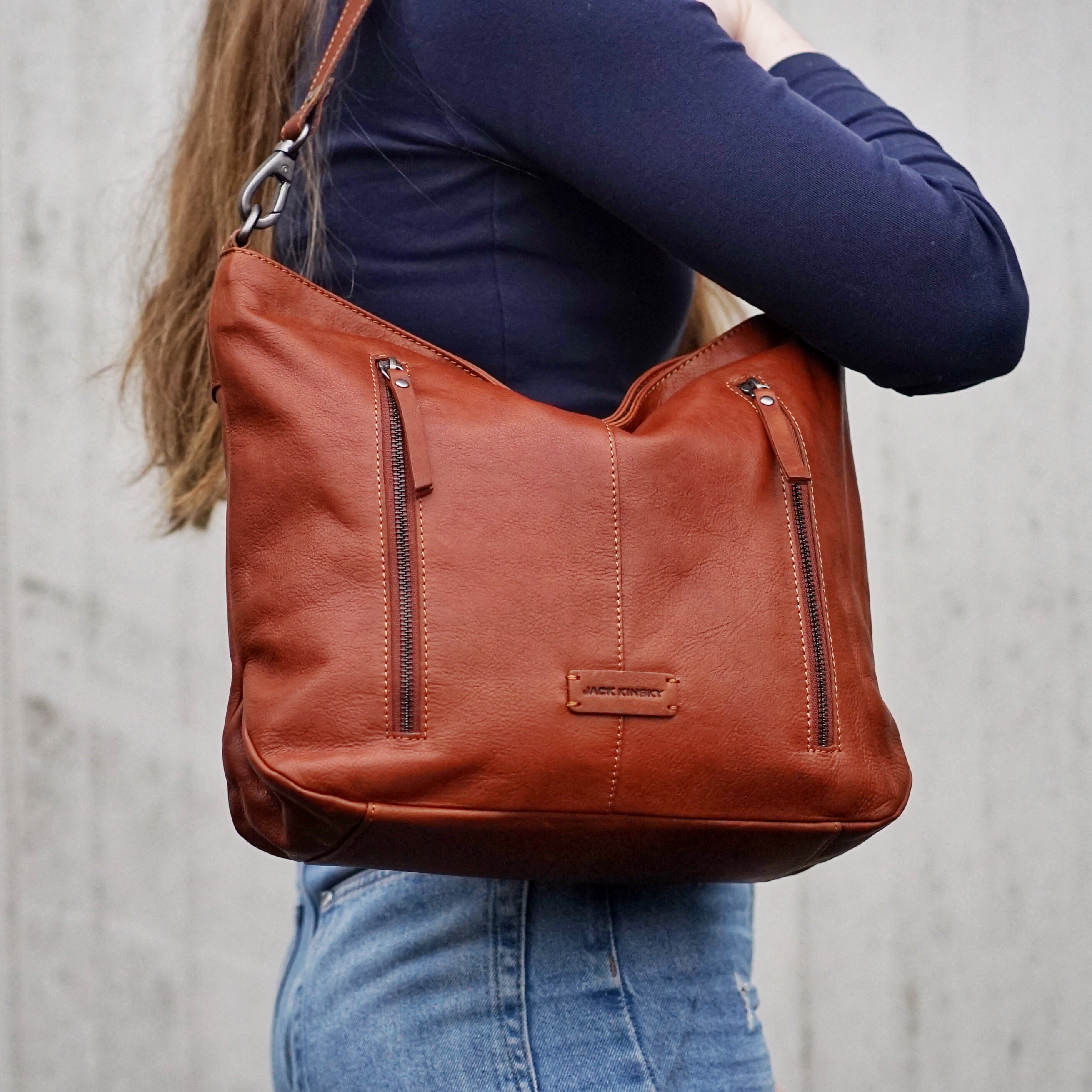 Jack Kinsky Montreal 24N Beuteltasche Cognac Rindleder