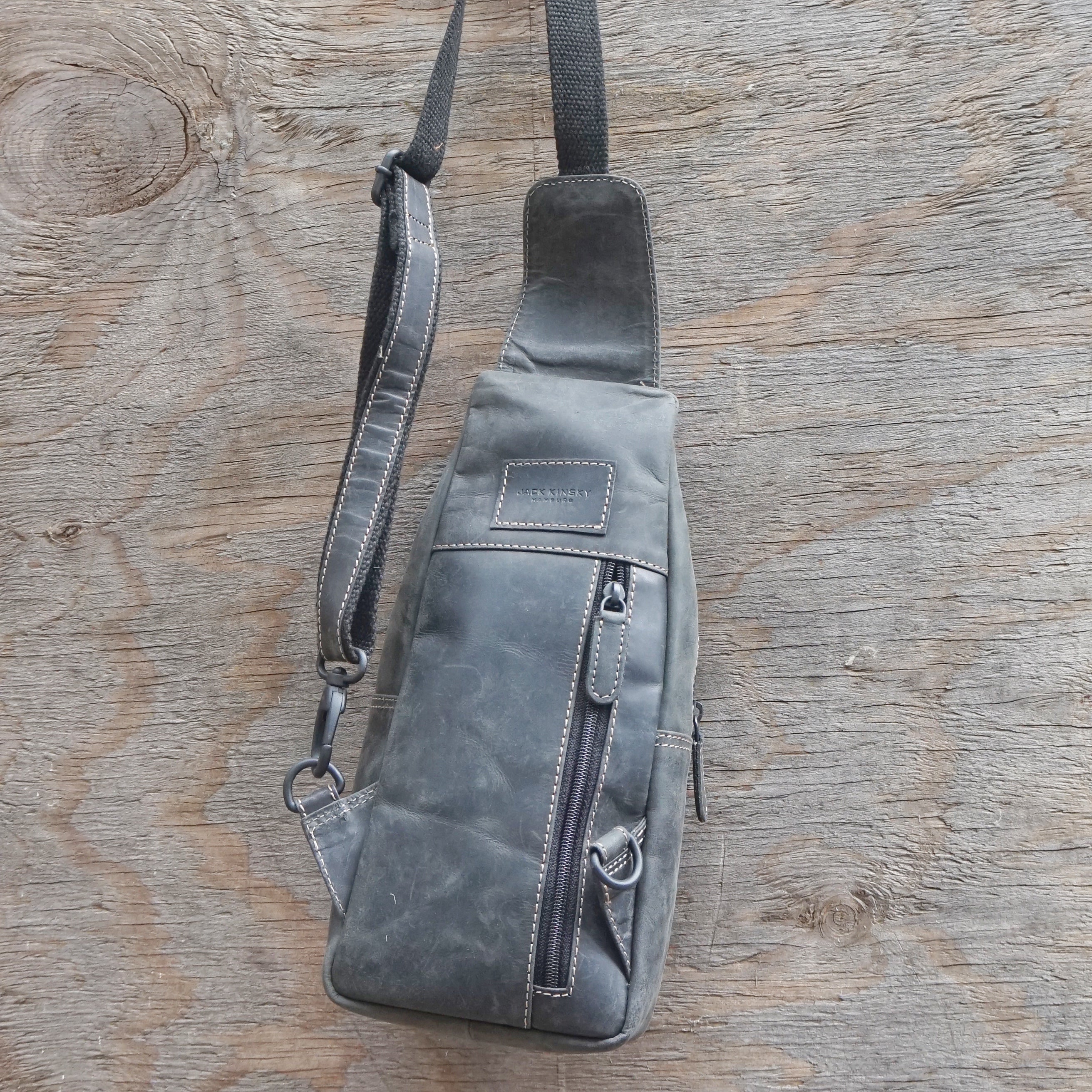 Jack Kinsky Baltimore 17 Bodybag Mocca Hunter-Leder